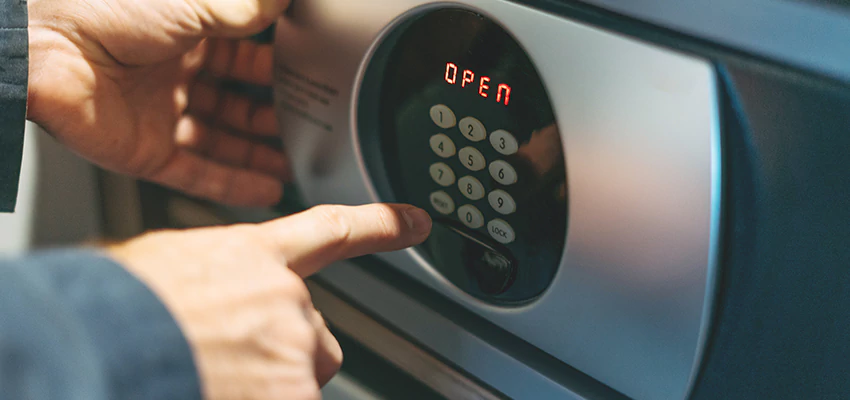 Cash Safe Openers in Foothill Farms, California